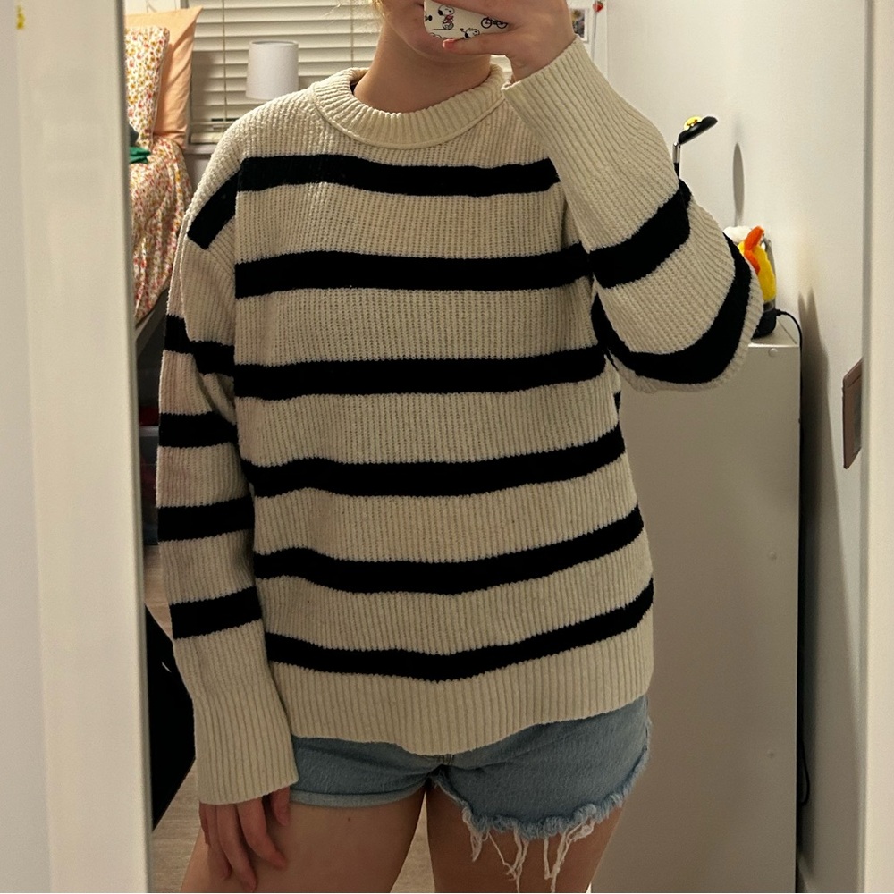 American Eagle Outfitters Black and Cream Striped Sweater